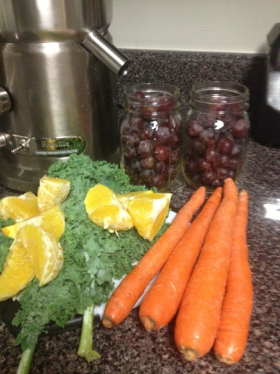 3 Oranges - Peeled 3 Cups Grapes 4 Carrots 2 Red Apples 3 Kale Leaves